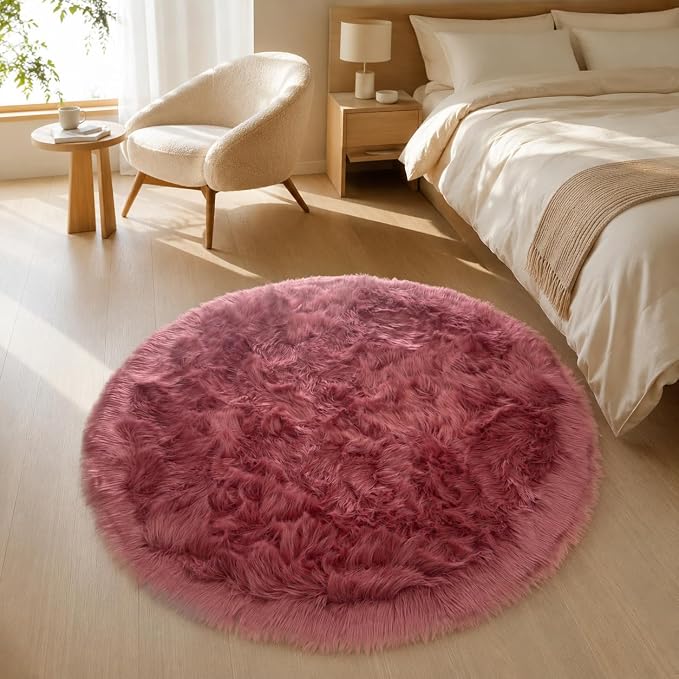 EasyJoy Faux Sheepskin Rug, Fluffy Faux Fur Rug, Ultra Soft Shag Area Rug - Image 3