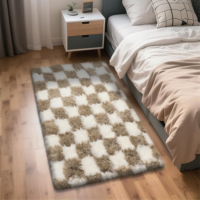 Checkered Rug for Bedroom, 3x5 Beige and White Area Rugs, Classic Checkered by Yongyangjuxi