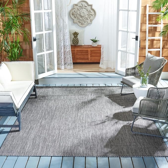 SAFAVIEH Courtyard Collection Area Rug by Unknown