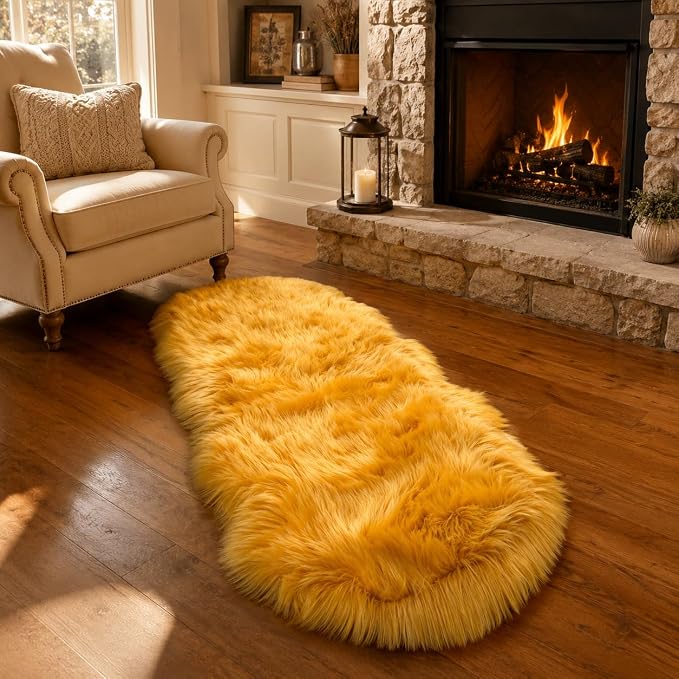 EasyJoy Faux Sheepskin Rug, Fluffy Faux Fur Rug, Ultra Soft Shag Area Rug by EasyJoy