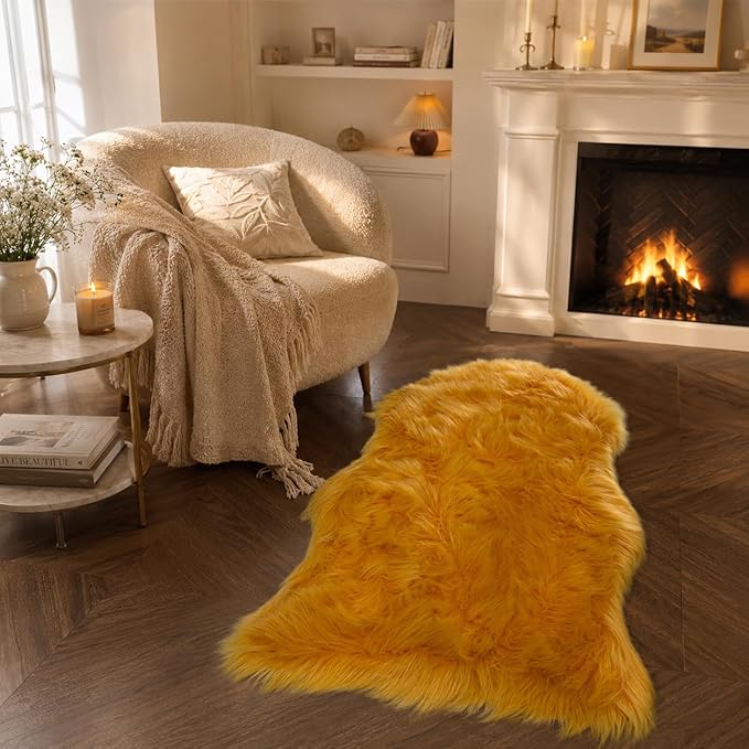 EasyJoy Faux Sheepskin Rug, Fluffy Faux Fur Rug, Ultra Soft Shag Area Rug by EasyJoy