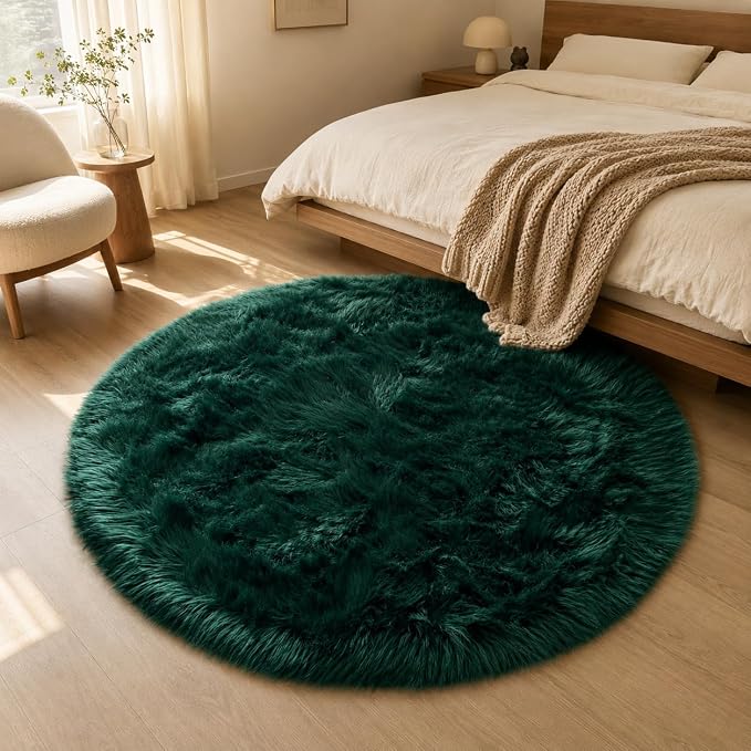 EasyJoy Faux Sheepskin Rug, Fluffy Faux Fur Rug, Ultra Soft Shag Area Rug - Image 2