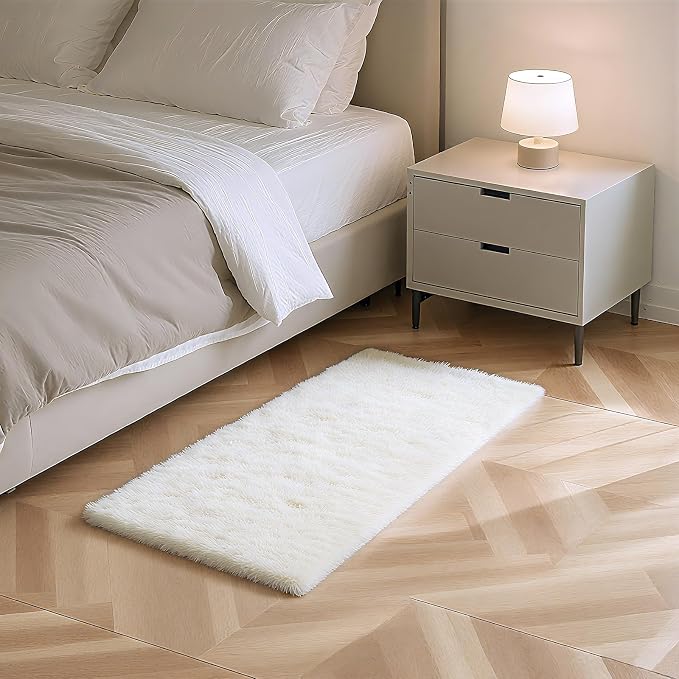 Fluffy Rug Shag Area Rug, Small Bedside Rug, Soft Fluffy Shag Entryway Throw by Yongyangjuxi