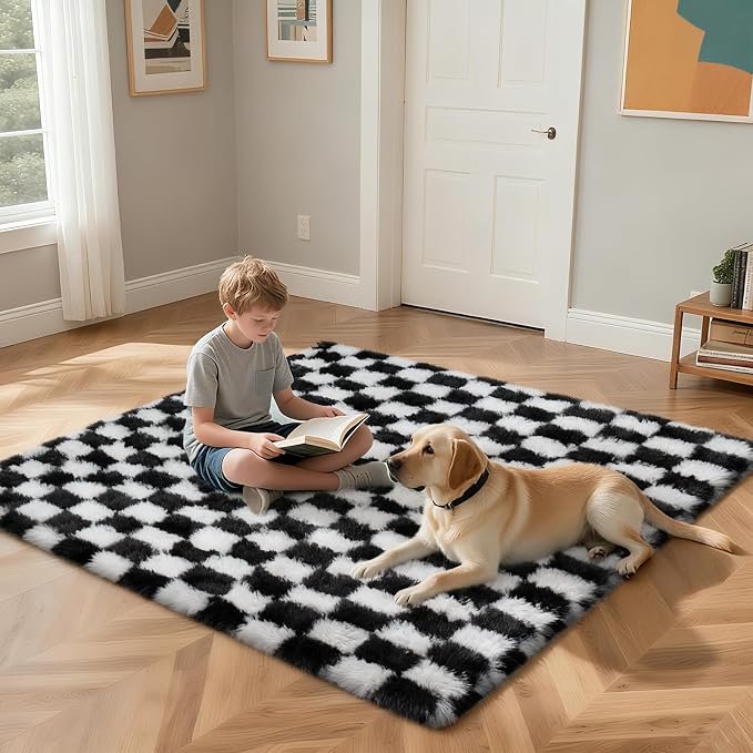 Checkered Rug for Bedroom, 5x8 Black and White Area Rugs, Classic Checkered - Image 4