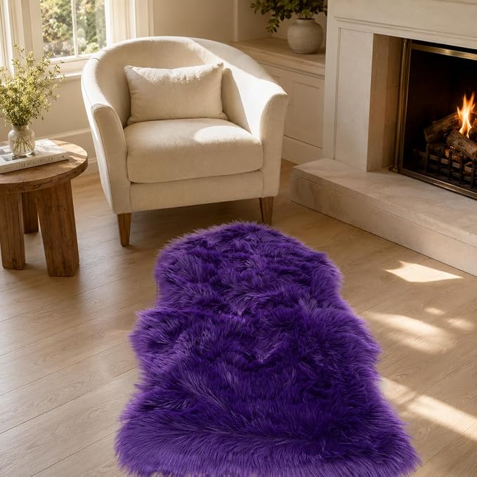 EasyJoy Faux Sheepskin Rug, Fluffy Faux Fur Rug, Ultra Soft Shag Area Rug by EasyJoy