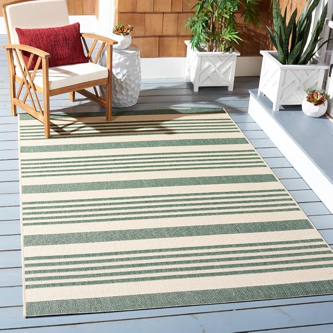 SAFAVIEH Washable Rug Outdoor Courtyard Collection by Unknown