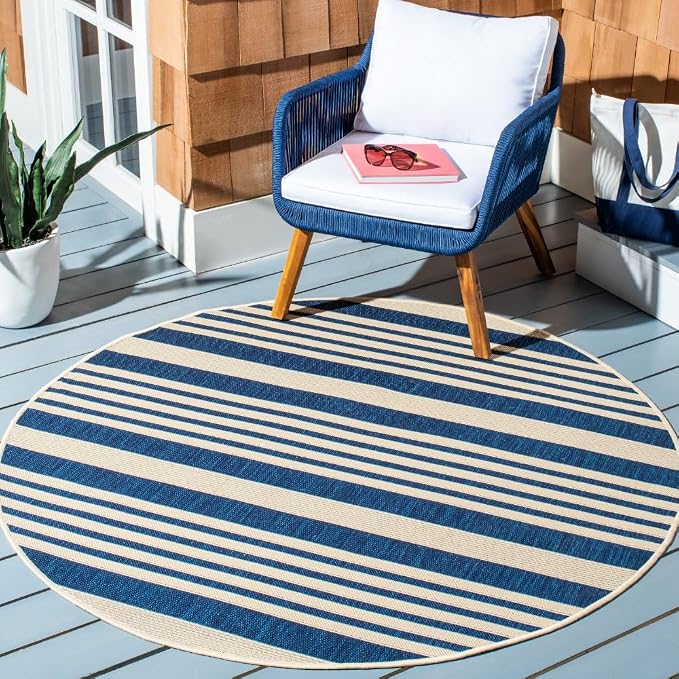 SAFAVIEH Washable Rug Outdoor Courtyard Collection by Unknown