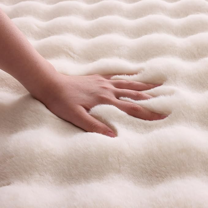 Creamy White Rabbit Plush Rug 6'x9', Fluffy Faux Fur Shaggy Area Rug - Image 5