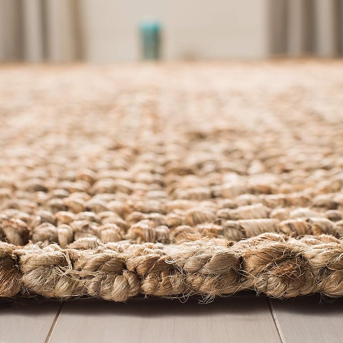 SAFAVIEH Area Rug 4x6 - Image 6