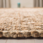 SAFAVIEH Area Rug 4x6 - Image 6