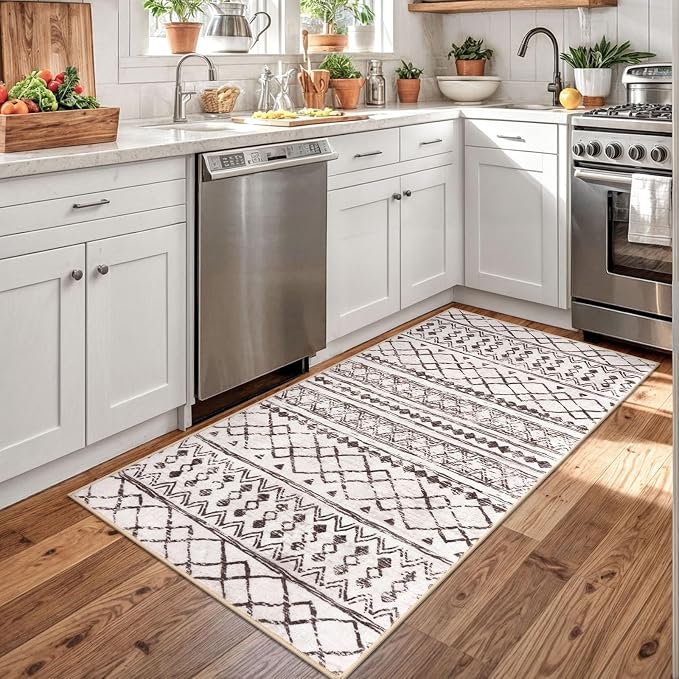 KUTA 3x5 Entryway Rug, Ultra Soft Distressed Geometric Print Throw Carpet - Image 2