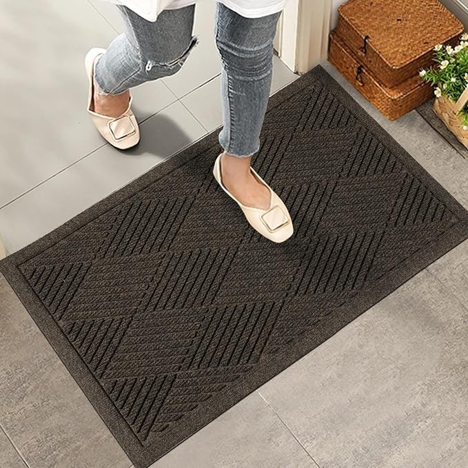 HIYARD Sturdy Front Door Mat, Absorbent Muddy Dirt Resist Welcome Door Mats by HIYARD