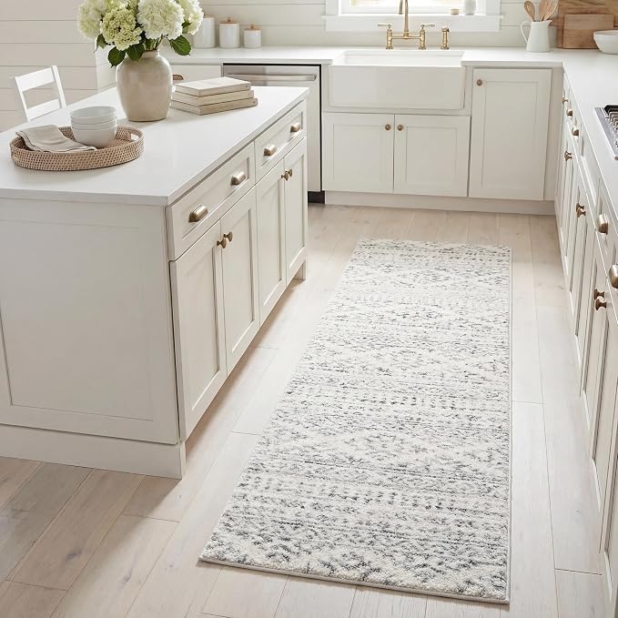 SAFAVIEH Tulum Collection Runner Rug by Unknown