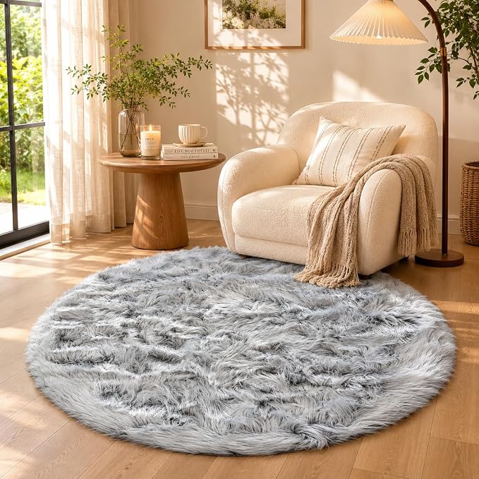 EasyJoy Faux Sheepskin Rug, Fluffy Faux Fur Rug, Ultra Soft Shag Area Rug by EasyJoy