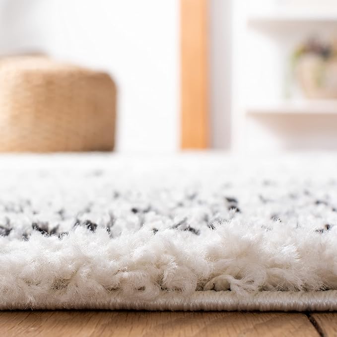 SAFAVIEH Arizona Shag Collection Runner Rug - Image 5