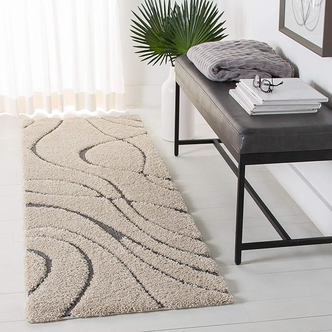 SAFAVIEH Florida Shag Collection Runner Rug by Unknown