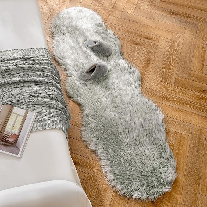 MIULEE Luxury Super Soft Fluffy Area Rug Faux Fur Sheepskin Rug Decorative - Image 3