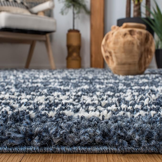 SAFAVIEH Area Rug 6x8 - Image 4