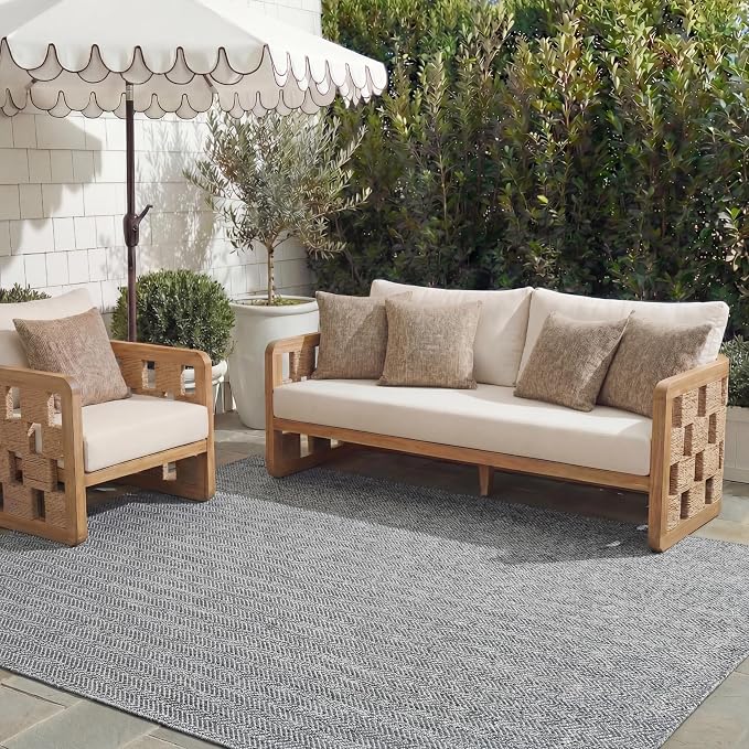 SAFAVIEH Outdoor Area Rug 10x14 by Unknown