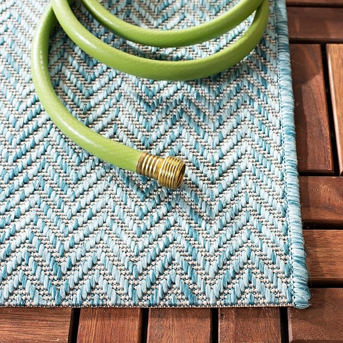 SAFAVIEH Outdoor Runner Rug 2'3"x16' - Image 5