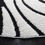 SAFAVIEH Florida Shag Collection Area Rug - Image 4