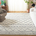 SAFAVIEH Area Rug 9x12 by Unknown