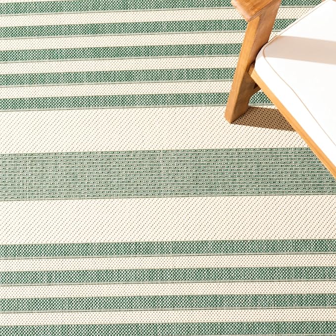 SAFAVIEH Washable Rug Outdoor Courtyard Collection - Image 5