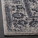 SAFAVIEH Area Rug 6x9 - Image 4