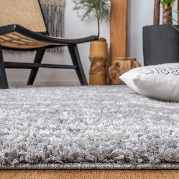SAFAVIEH Area Rug 9x12 - Image 5