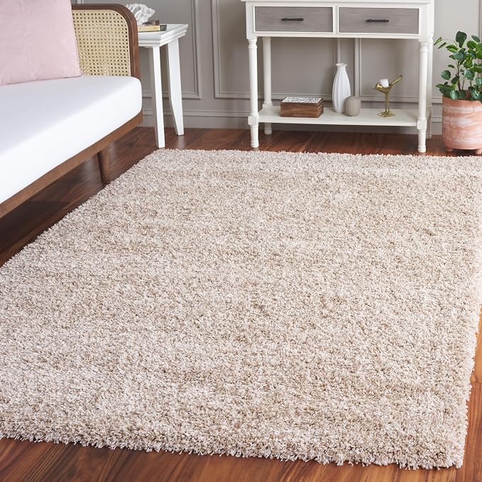 SAFAVIEH Area Rug 4x6 by Unknown