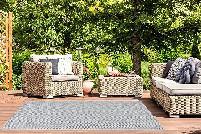 SAFAVIEH Washable Rug Outdoor Courtyard Collection - Image 7