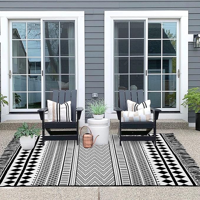 IOHOUZE Black Boho Area Rug - Image 3
