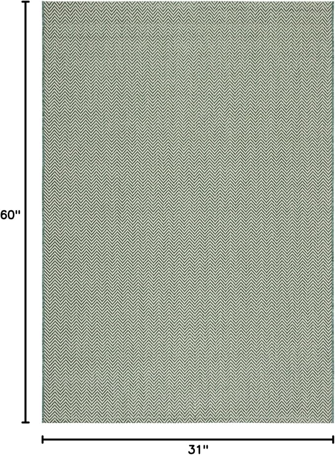 SAFAVIEH Outdoor Accent Rug 2'7"x5' - Image 2