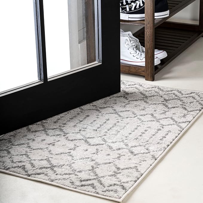 JONATHAN Y Boho Vintage Diamond Cream/Gray Indoor Area Rug 2X3 ft, Moroccan Hype by JONATHANY