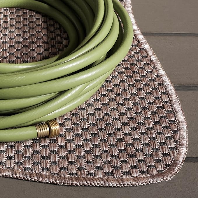 SAFAVIEH Washable Rug Outdoor Courtyard Collection - Image 4
