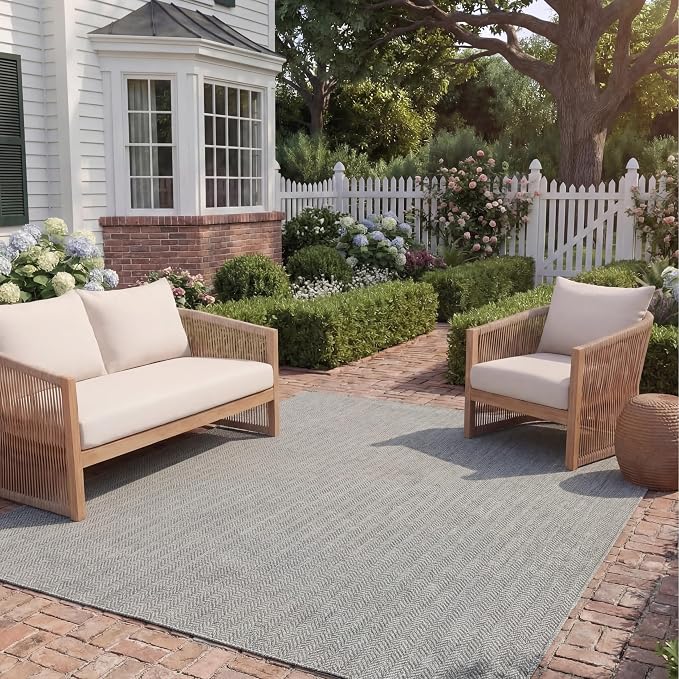 SAFAVIEH Outdoor Area Rug 10x14 - Image 9