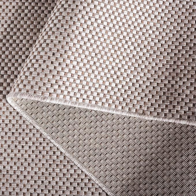 SAFAVIEH Washable Rug Outdoor Courtyard Collection - Image 3