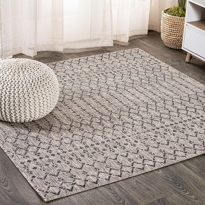 JONATHAN Y Moroccan Geometric Indoor Outdoor Square Area Rug 8X8 Natural/Black by JONATHANY