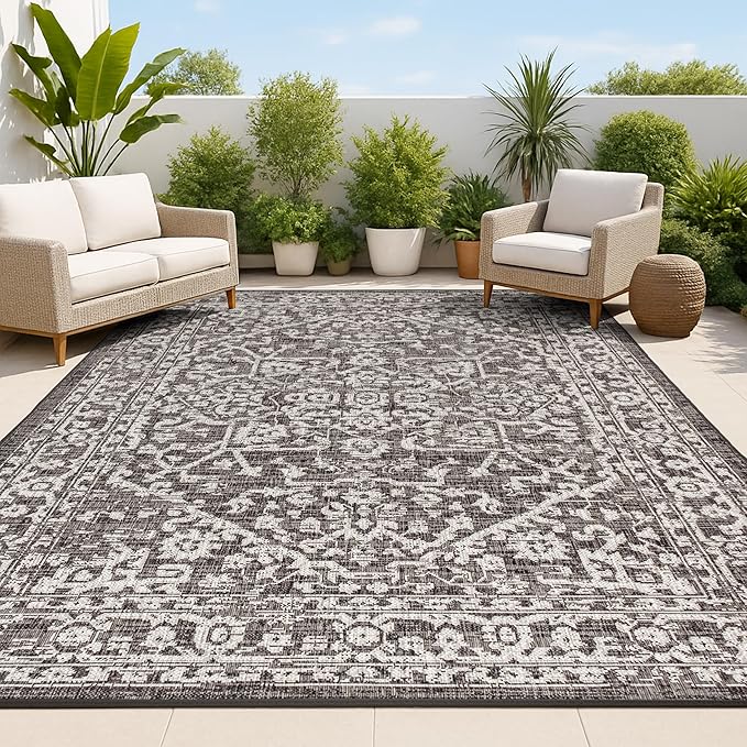 JONATHAN Y Boho Medallion Indoor Outdoor Area Rug 4X6 Black/Gray, Malta by JONATHANY