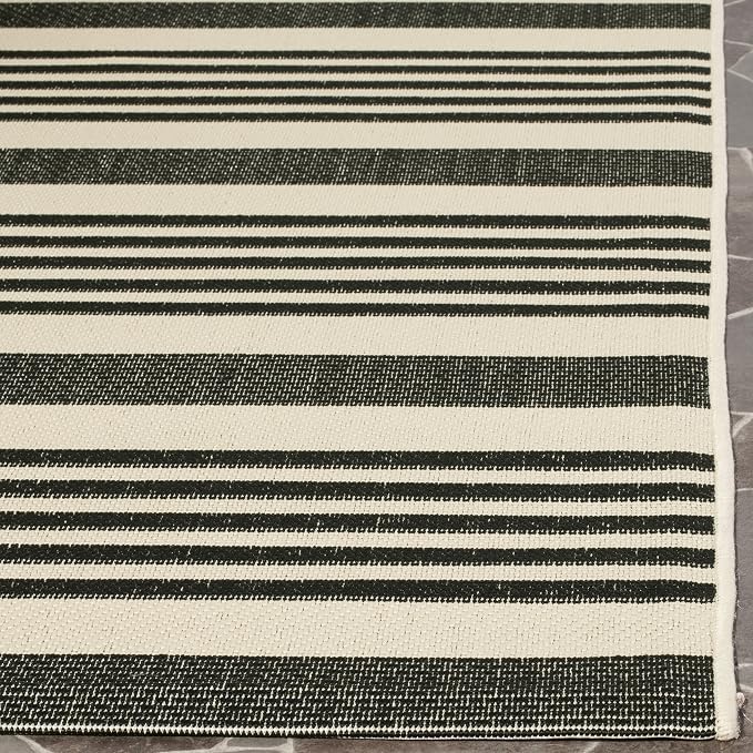 SAFAVIEH Washable Rug Outdoor Courtyard Collection - Image 3