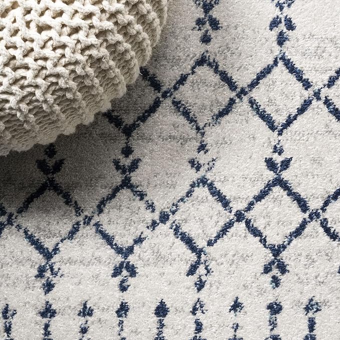 JONATHAN Y Boho Vintage Diamond Cream/Navy Indoor Area Rug 4X6 ft, Moroccan Hype - Image 4