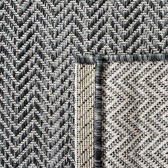SAFAVIEH Outdoor Square Rug 9' - Image 4