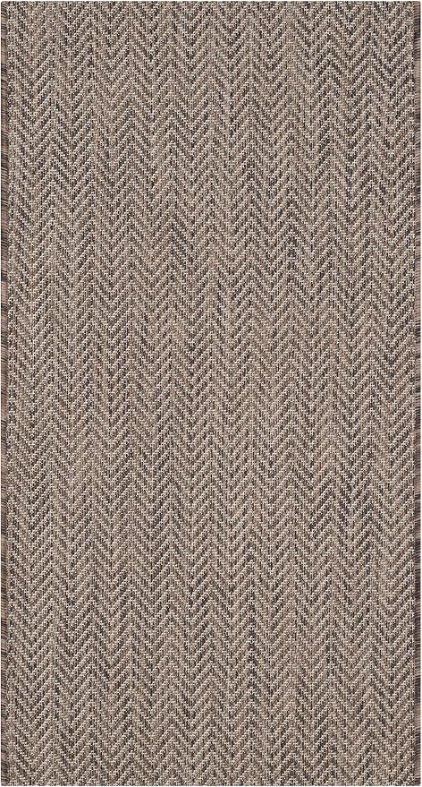 SAFAVIEH Outdoor Accent Rug 2'x3'7" - Image 2
