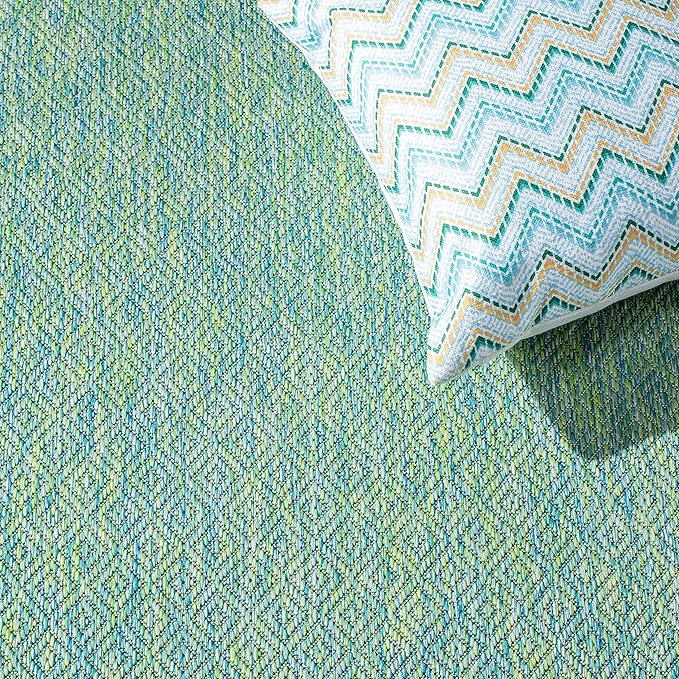 SAFAVIEH Washable Rug Outdoor Courtyard Collection - Image 6