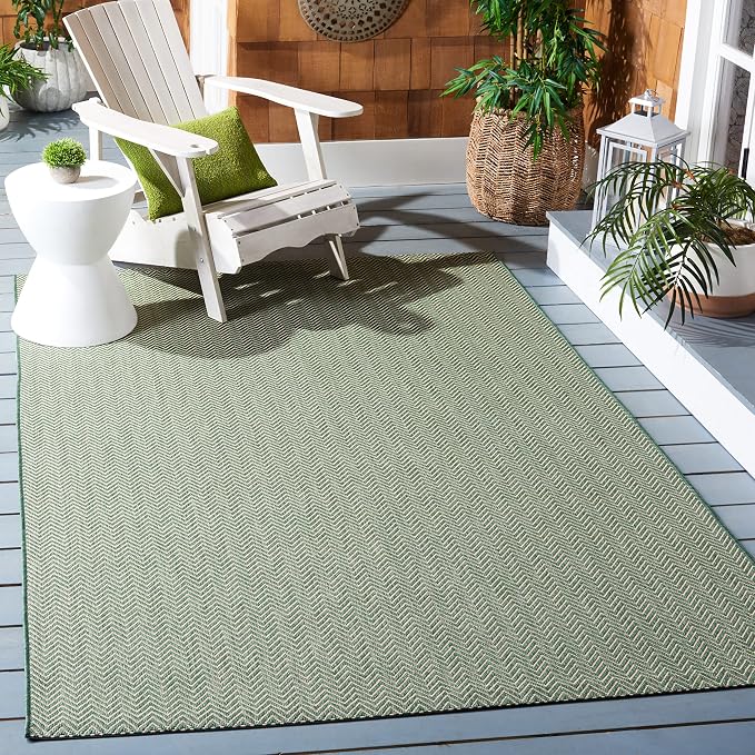 SAFAVIEH Outdoor Accent Rug 4'x5'7" by Unknown