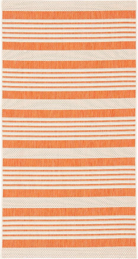 SAFAVIEH Washable Rug Outdoor Courtyard Collection by Unknown