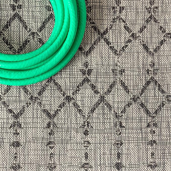 JONATHAN Y Moroccan Geometric Indoor Outdoor Round Area Rug 8 Ft Light - Image 3
