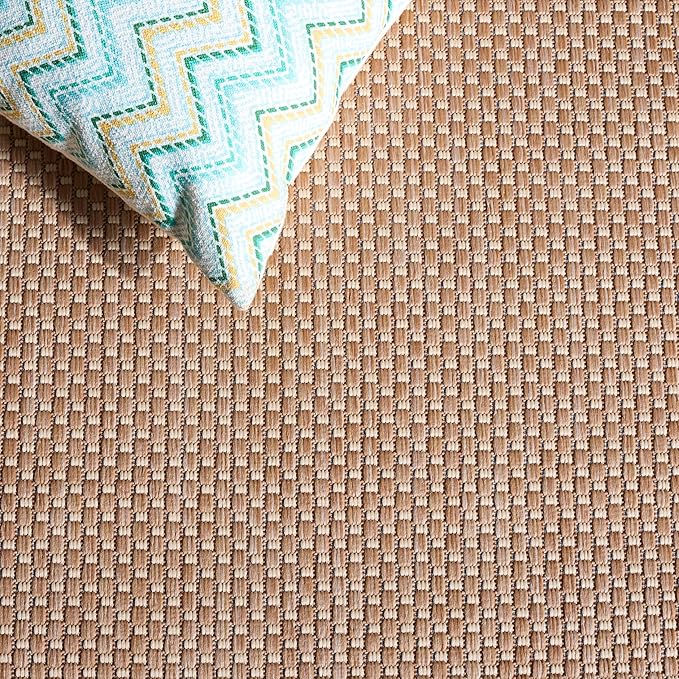 SAFAVIEH Washable Rug Outdoor Courtyard Collection - Image 7