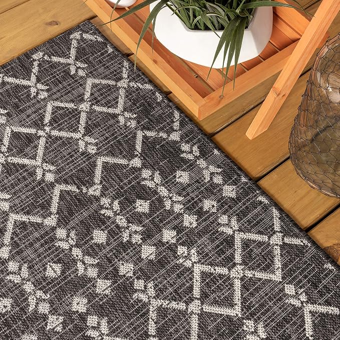 JONATHAN Y Moroccan Geometric Indoor Outdoor Square Area Rug 5X5 Black/Gray - Image 3