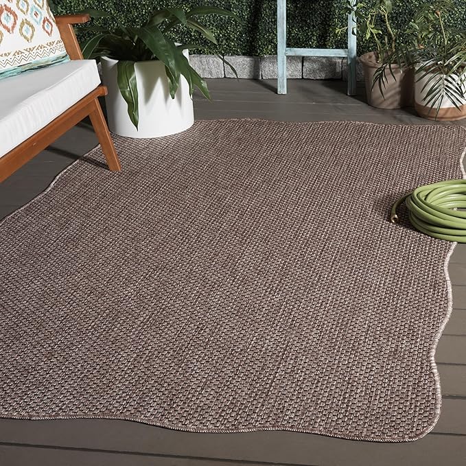 SAFAVIEH Washable Rug Outdoor Courtyard Collection by Unknown